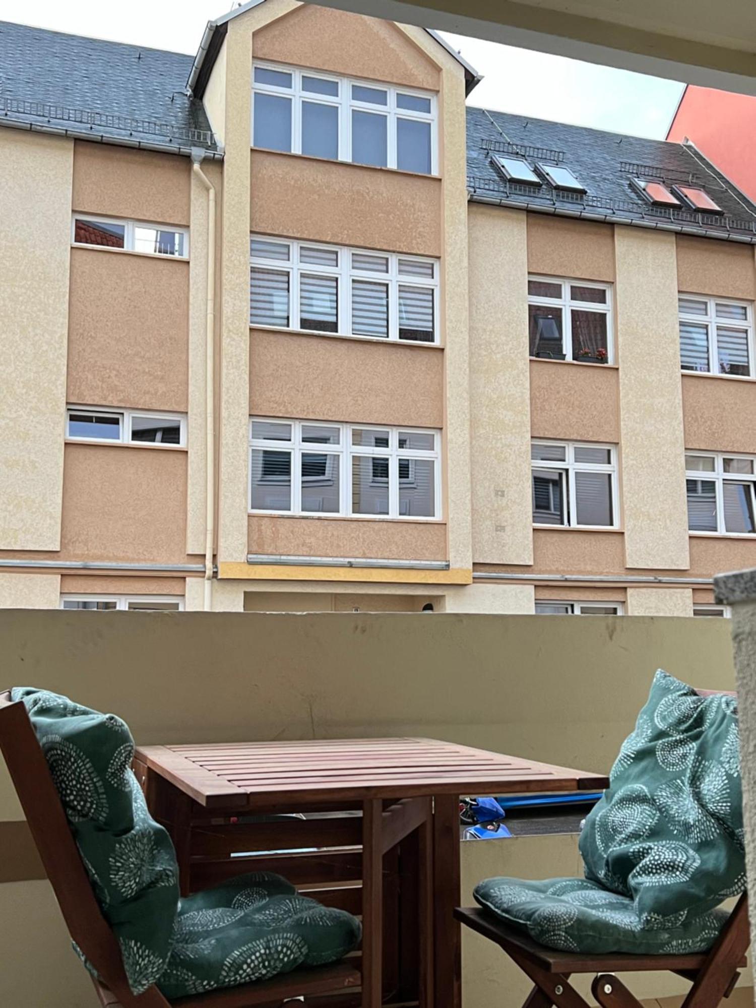 Homestay Benzi Ерфурт Екстериор снимка