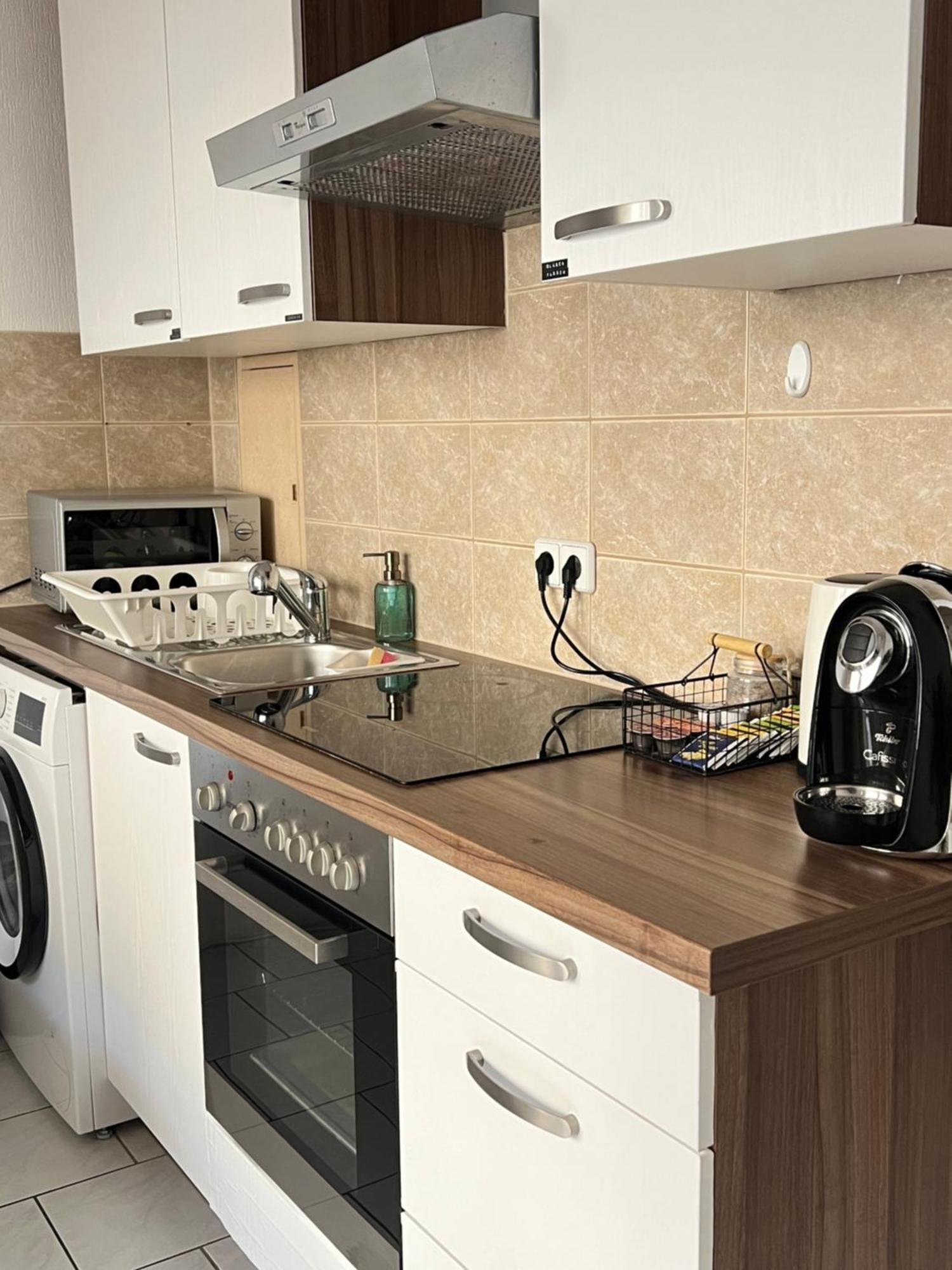 Homestay Benzi Ерфурт Екстериор снимка